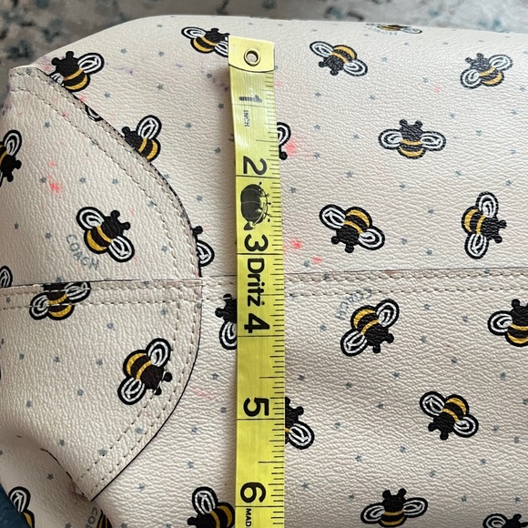 Coach Reversible City Tote Black & Bee Print 🐝 - Picture 6 of 17